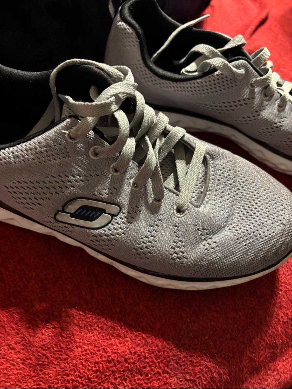 Skechers Men's Memory Foam Lite Weight Gray Knit Athletic Sneakers Size 9.5